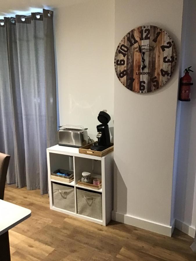 Magnifique T4 Avec Terrasse A Saint-Nectaire - 8 Pers Lägenhet Exteriör bild